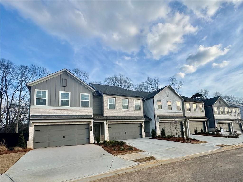 5471 Allegro Lane, Flowery Branch, GA 30542