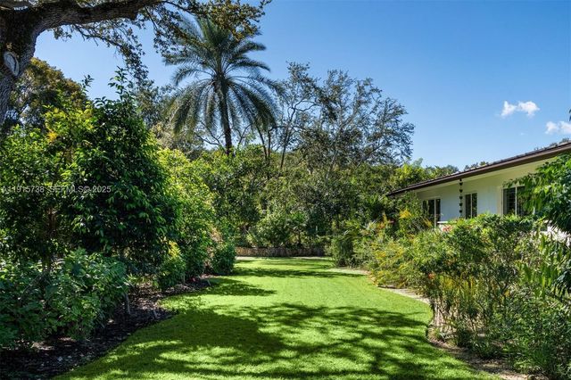 12050 Moss Ranch Rd, Pinecrest, FL 33156