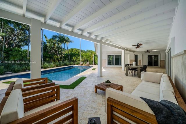 12050 Moss Ranch Rd, Pinecrest, FL 33156