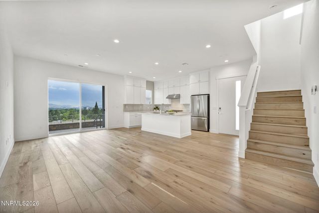 6008 Kelly Heights Way, Reno, NV 89519