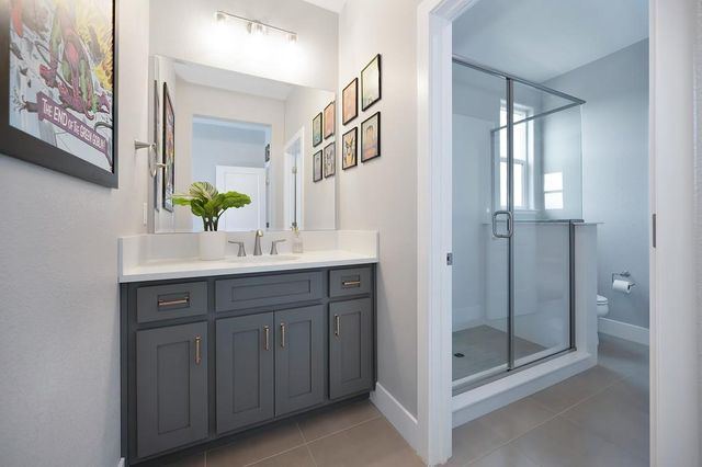 1136 Wadsworth Dr, Roseville, CA 95747