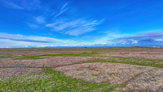 1136 Wadsworth Dr, Roseville, CA 95747