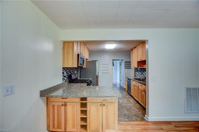 1124 Evelyn ST, Norfolk, VA 23518