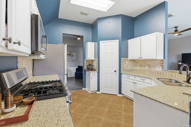 1347 Arrow Stone, San Antonio, TX 78258