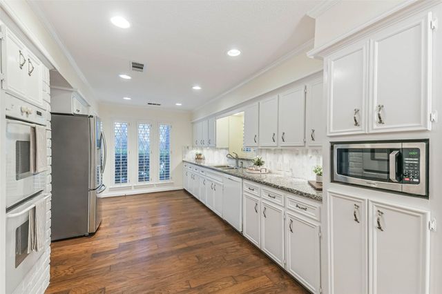 16003 Algrave Lane, Spring, TX 77379