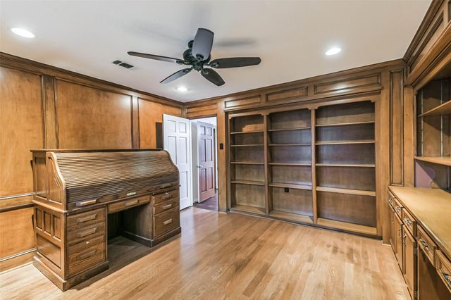 16003 Algrave Lane, Spring, TX 77379