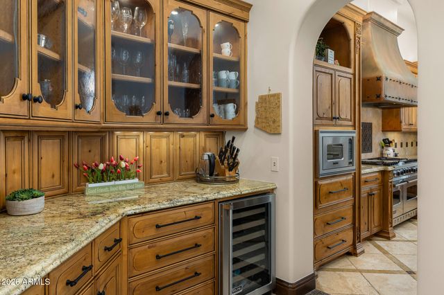 5401 E MOCKINGBIRD Lane, Paradise Valley, AZ 85253