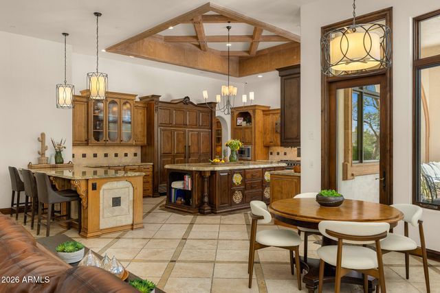 5401 E MOCKINGBIRD Lane, Paradise Valley, AZ 85253