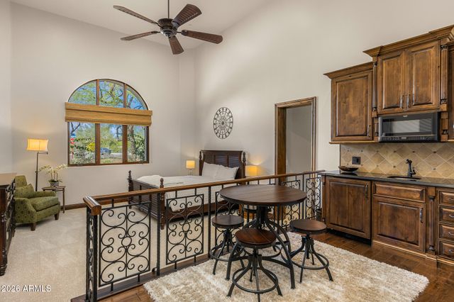 5401 E MOCKINGBIRD Lane, Paradise Valley, AZ 85253