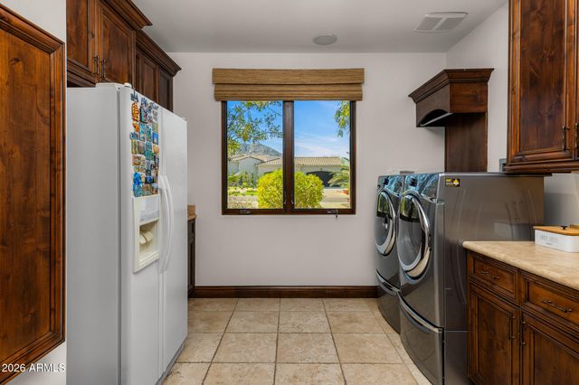 5401 E MOCKINGBIRD Lane, Paradise Valley, AZ 85253