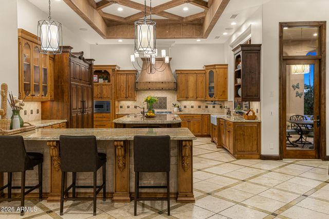 5401 E MOCKINGBIRD Lane, Paradise Valley, AZ 85253