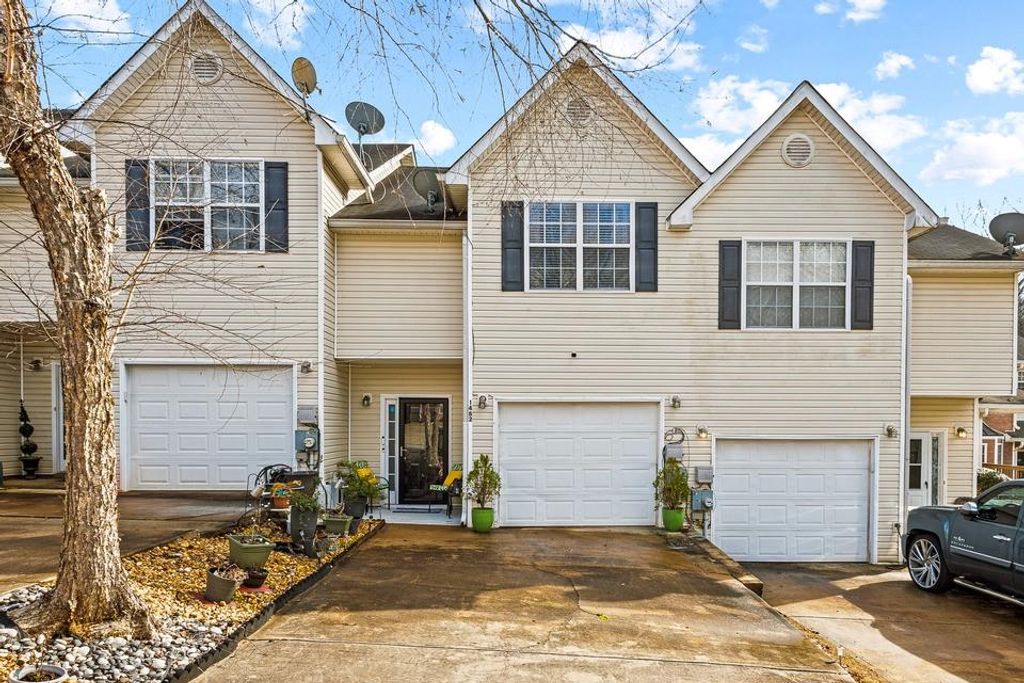 1482 Riverrock Trail, Riverdale, GA 30296