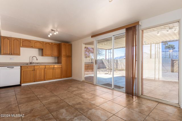 7901 E 2nd Street, Tucson, AZ 85710