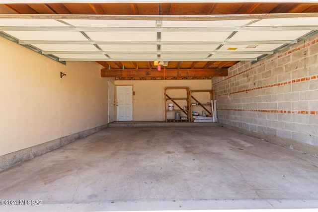 7901 E 2nd Street, Tucson, AZ 85710