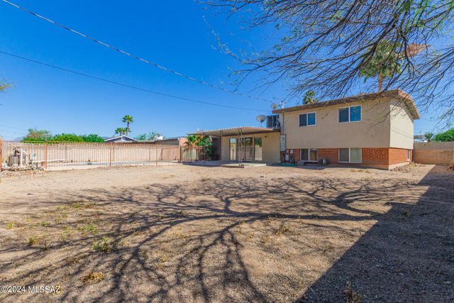 7901 E 2nd Street, Tucson, AZ 85710