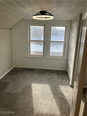 333 Heaslett Avenue, Weirton, WV 26062