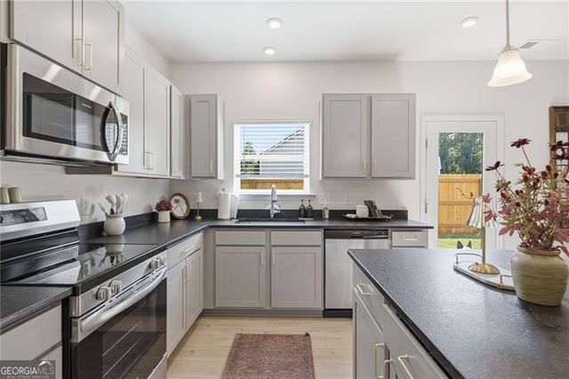 89 Autrey Drive, Douglasville, GA 30134
