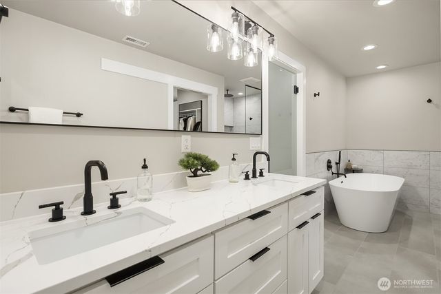 11718 64th Place NE, Lake Stevens, WA 98258