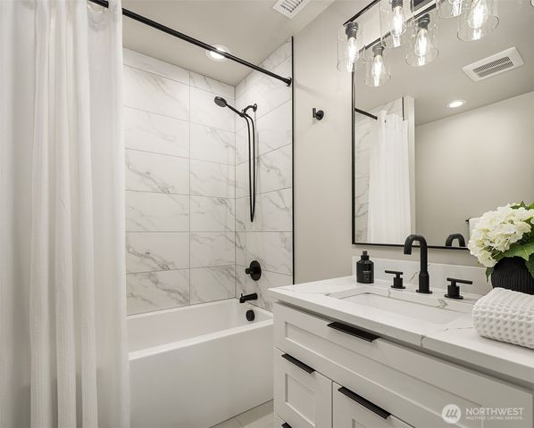 11718 64th Place NE, Lake Stevens, WA 98258