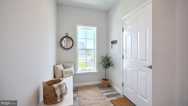 607 LILLIANA DR, Lebanon, PA 17046