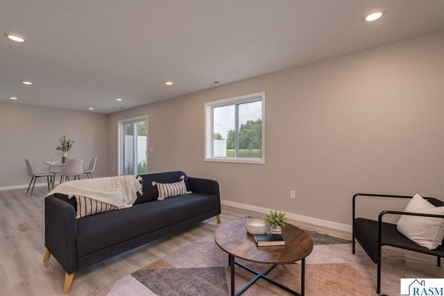 3106 Scotch Lane, Mankato, MN 56001