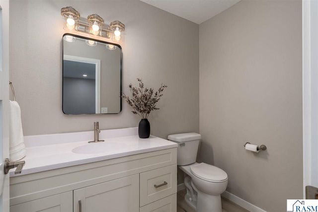 3106 Scotch Lane, Mankato, MN 56001
