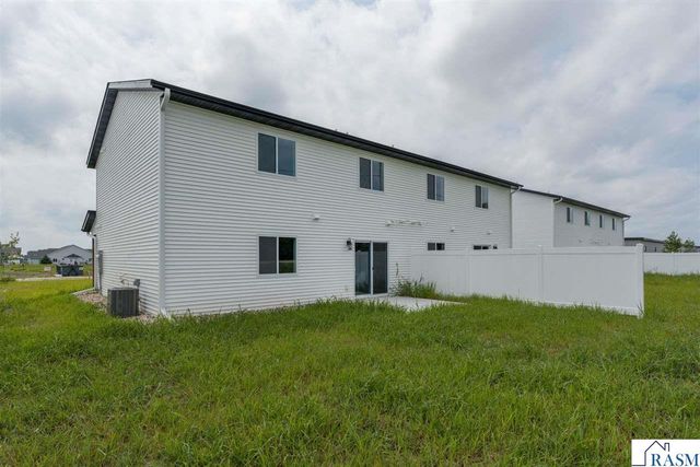 3106 Scotch Lane, Mankato, MN 56001