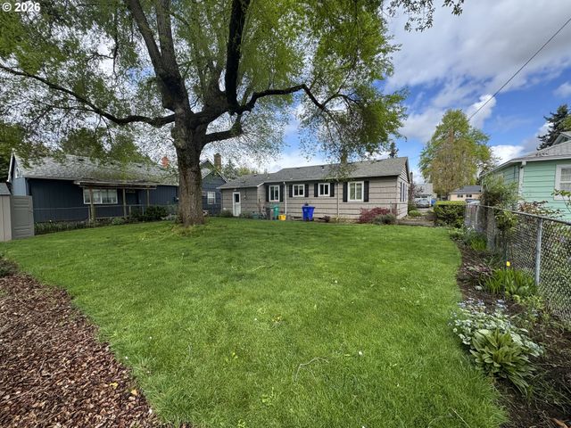 10830 Ne HANCOCK St, Portland, OR 97220