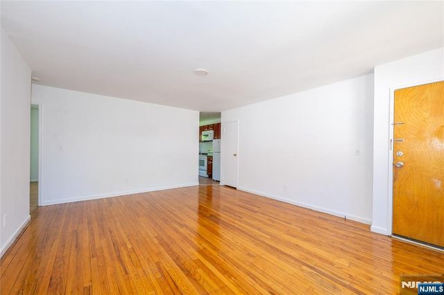 87 Elm Road 13A, Caldwell, NJ 07006