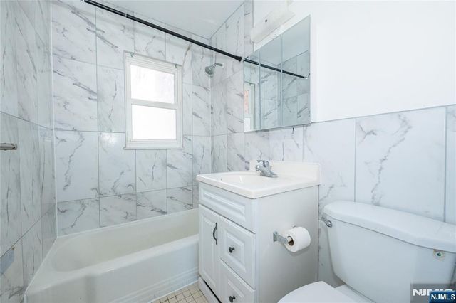 87 Elm Road 13A, Caldwell, NJ 07006