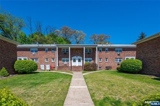 87 Elm Road 13A, Caldwell, NJ 07006