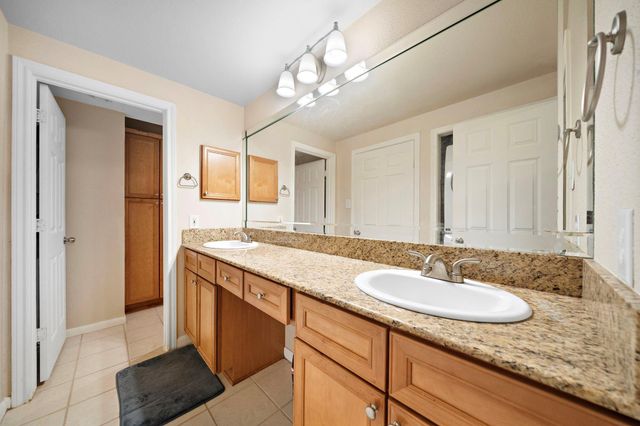 2255 Braeswood Park Drive 310, Houston, TX 77030