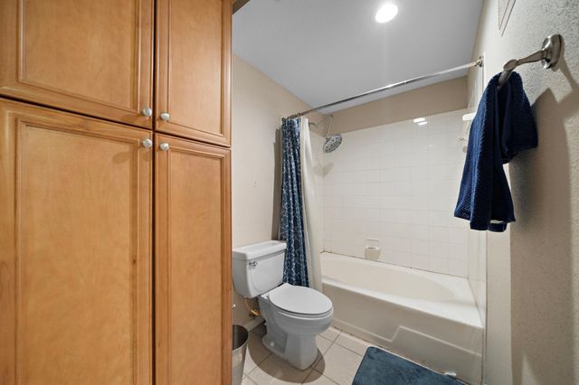 2255 Braeswood Park Drive 310, Houston, TX 77030