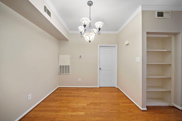 2255 Braeswood Park Drive 310, Houston, TX 77030