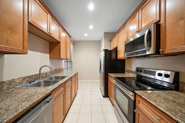 2255 Braeswood Park Drive 310, Houston, TX 77030