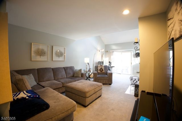 20 Fowler Dr, West Orange Twp., NJ 07052