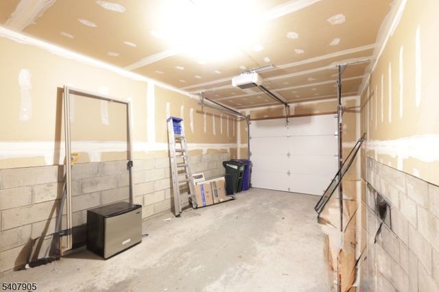 20 Fowler Dr, West Orange Twp., NJ 07052