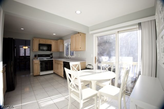 20 Fowler Dr, West Orange Twp., NJ 07052