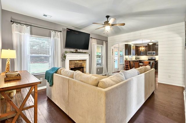 3975 Silverthorn Trace, Cumming, GA 30028