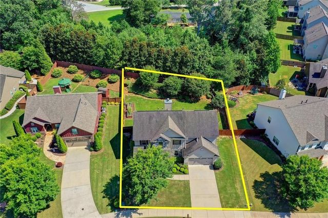 3975 Silverthorn Trace, Cumming, GA 30028