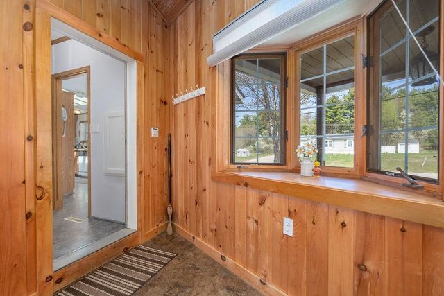 198 Spruce Drive, Farmington, NH 03835