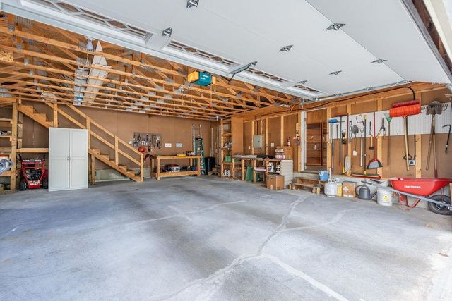 198 Spruce Drive, Farmington, NH 03835