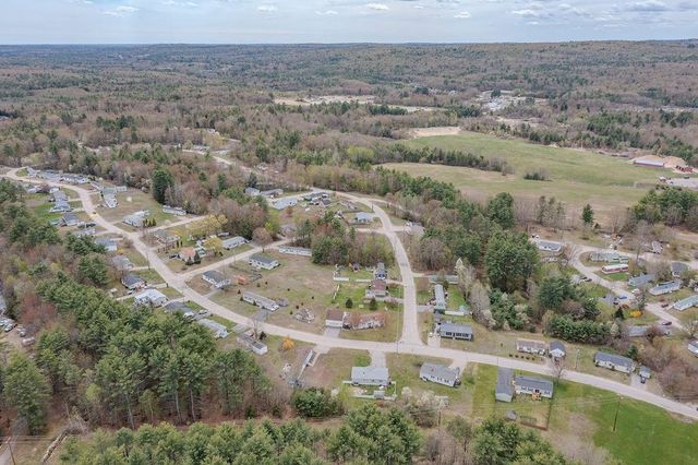 198 Spruce Drive, Farmington, NH 03835