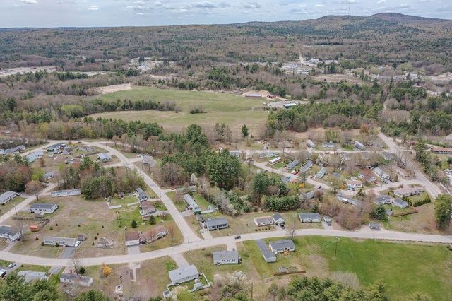198 Spruce Drive, Farmington, NH 03835