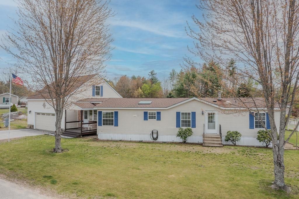 198 Spruce Drive, Farmington, NH 03835