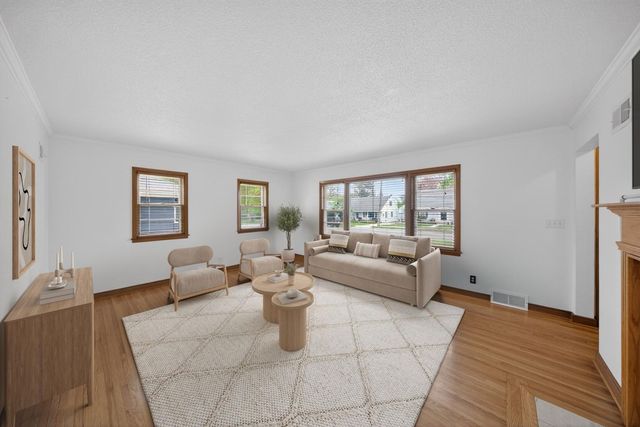 1211 9th Avenue NW, Rochester, MN 55901