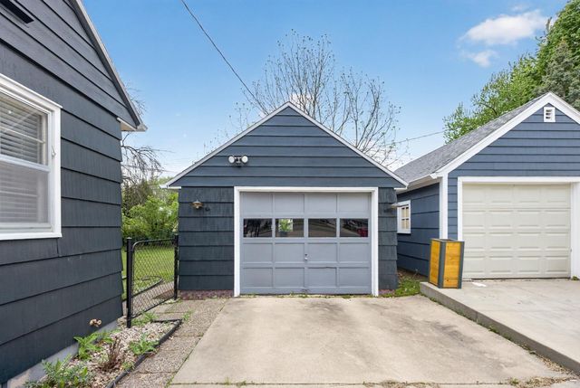1211 9th Avenue NW, Rochester, MN 55901