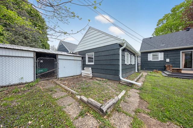 1211 9th Avenue NW, Rochester, MN 55901