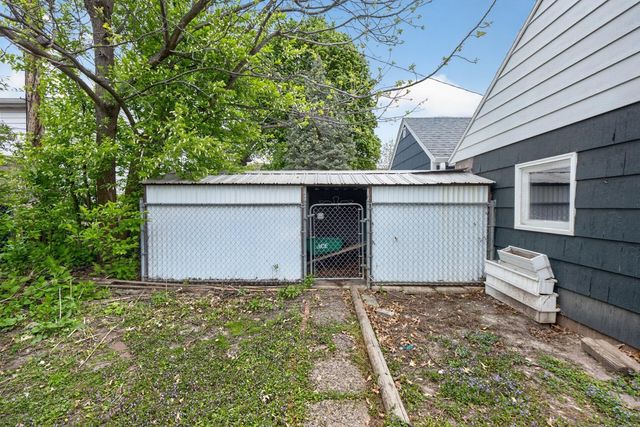 1211 9th Avenue NW, Rochester, MN 55901