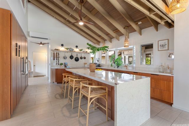 1110 Ilikala Place, Kailua, HI 96734